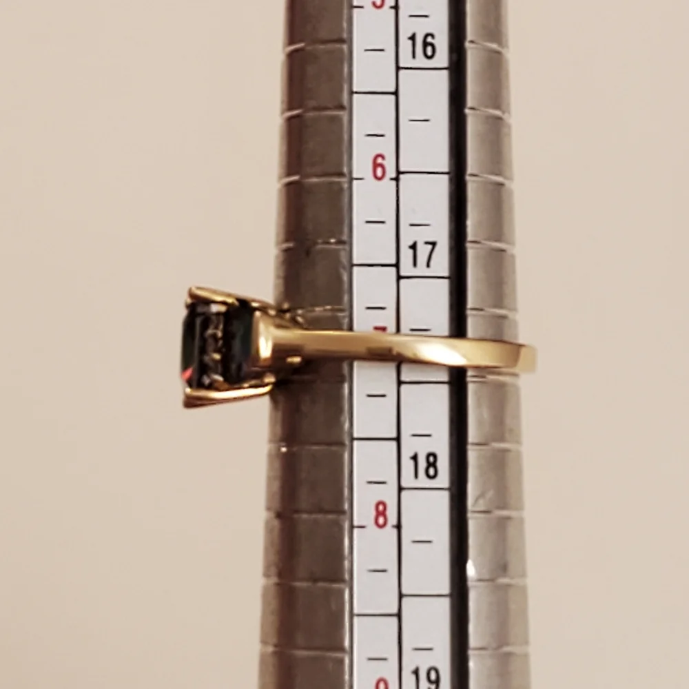 14k yg mystic topaz/diamond ring